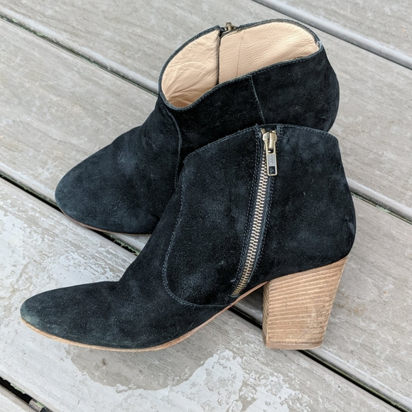 Club Monaco black suede side 9 zipper ankle Size 9 - Picture 10 of 16